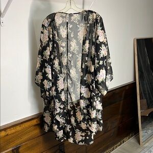 Mudd Black Sheer Floral Kimono- XL